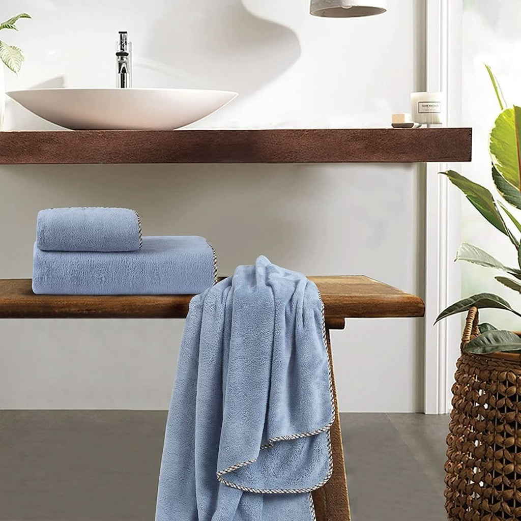 AeroFlex QuickDry Towel, Premium Microfiber, Fast Drying and Travel Ready