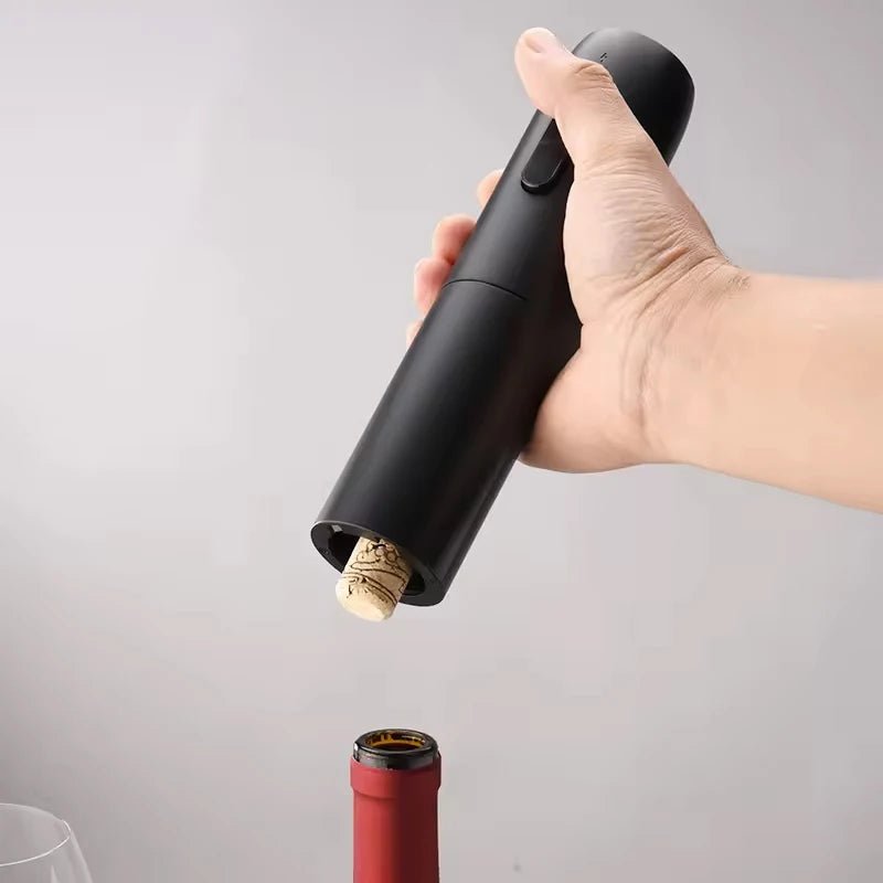 VinoNova Automatischer, wiederaufladbarer Weinöffner-Set für müheloses Öffnen