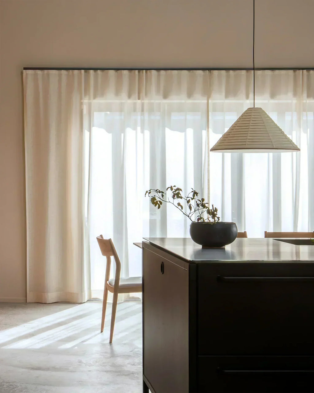 LumaCone Washi Pendant Light In Modern Paper Glow Ambience