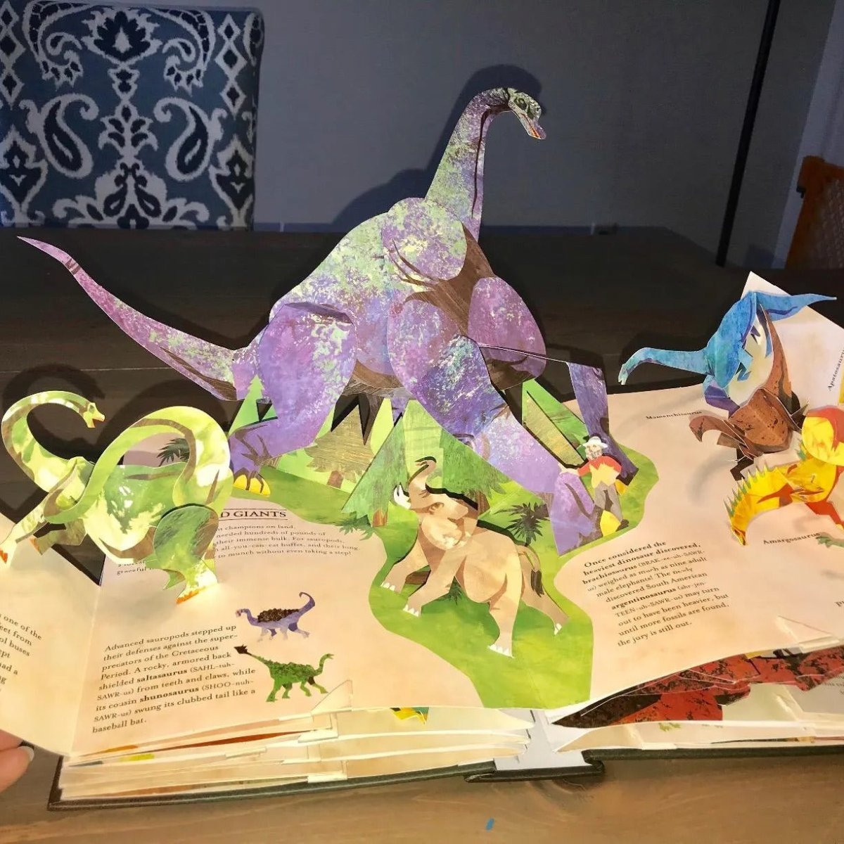 Jurassic Pop Science: 3D Dinosaurier-Pop-up-Buch mit klaren wissenschaftlichen Einblicken