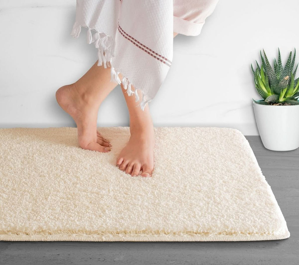 Nordra Bath Mat Soft Microfiber Bath Rug Quick Drying Non Slip Scandinavian Style