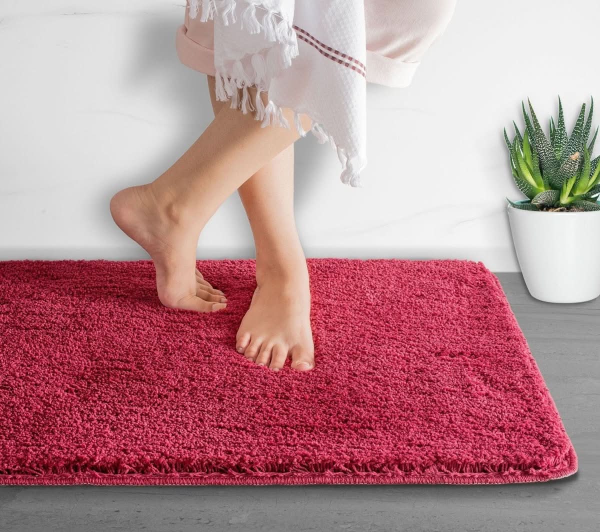 Nordra Bath Mat Soft Microfiber Bath Rug Quick Drying Non Slip Scandinavian Style