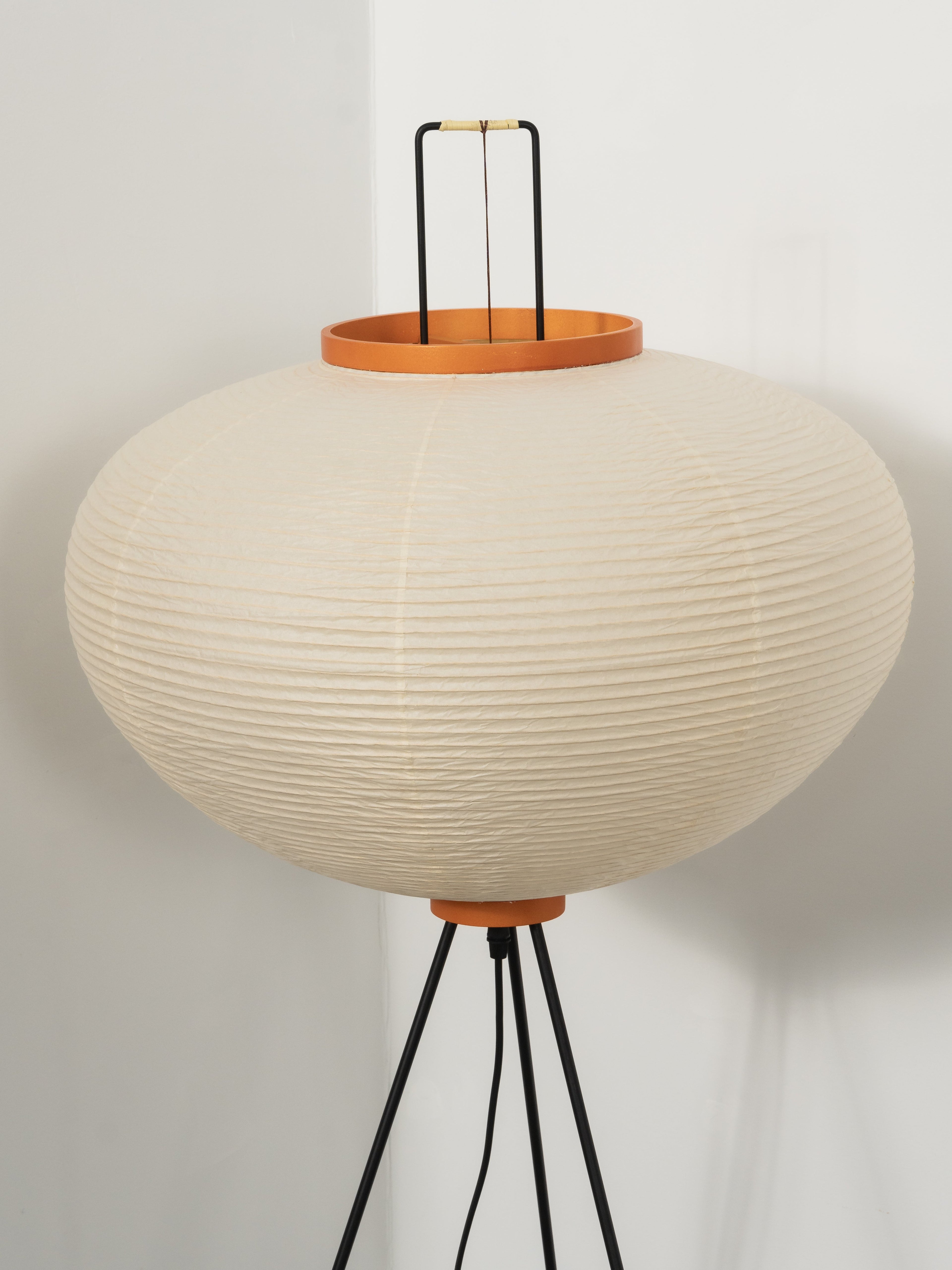Akari Mulberry papir gulvlampe i metal, japansk stil til stuer