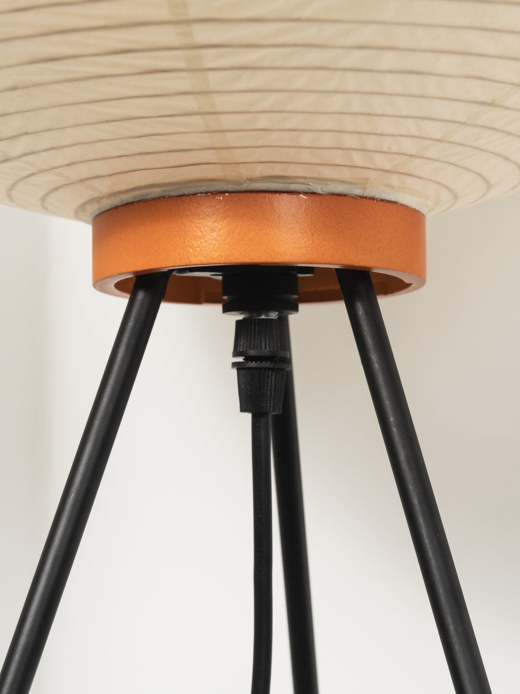 Akari Mulberry papir gulvlampe i metal, japansk stil til stuer