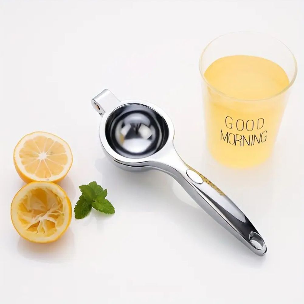 Stainless steel manual lemon squeezer for effortless juice extraction and maximum citrus yield