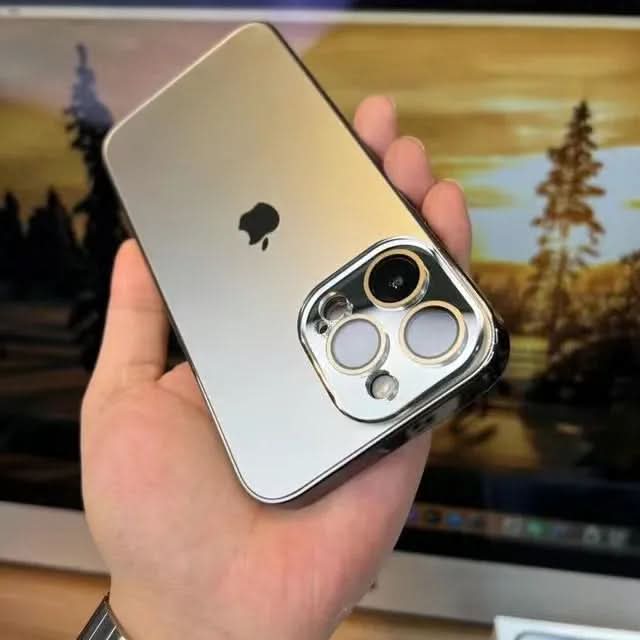 LumaGuard Matte Soft Touch And Durable Protection For iPhone 15