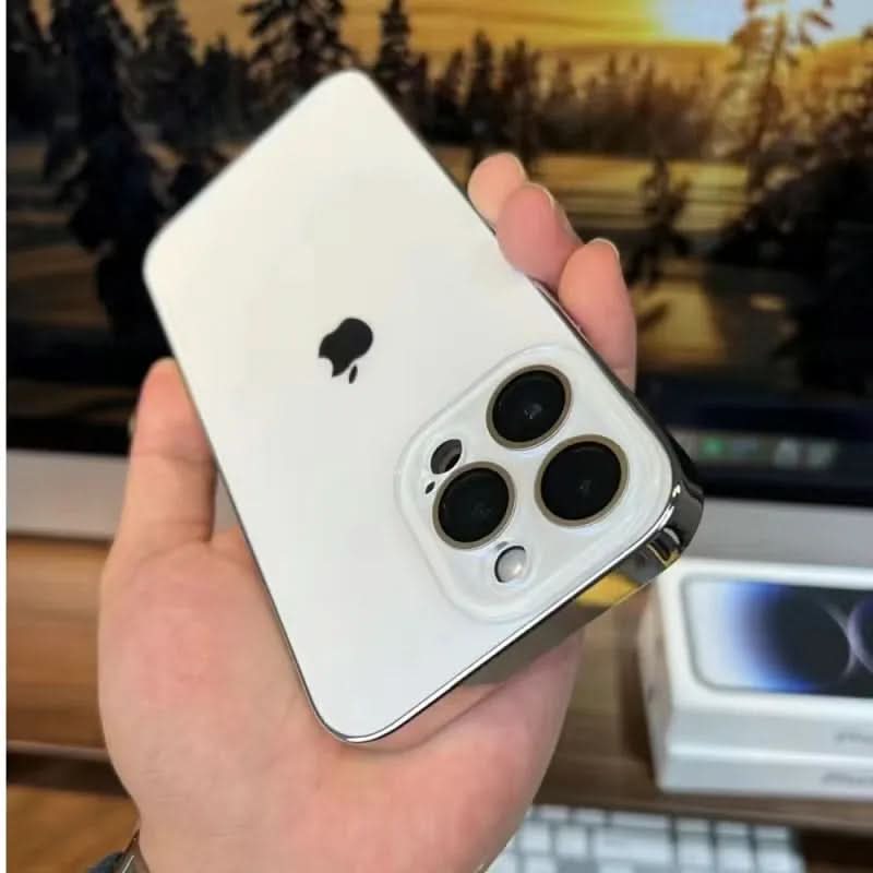 LumaGuard Matte Soft Touch And Durable Protection For iPhone 15