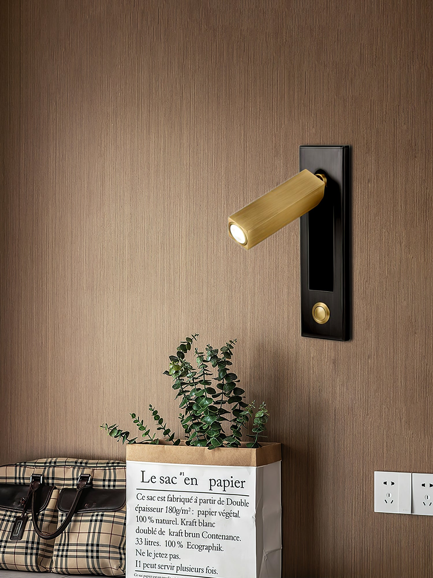 Lampada da parete incorporata per comodino, ideale per la lettura notturna e l'atmosfera