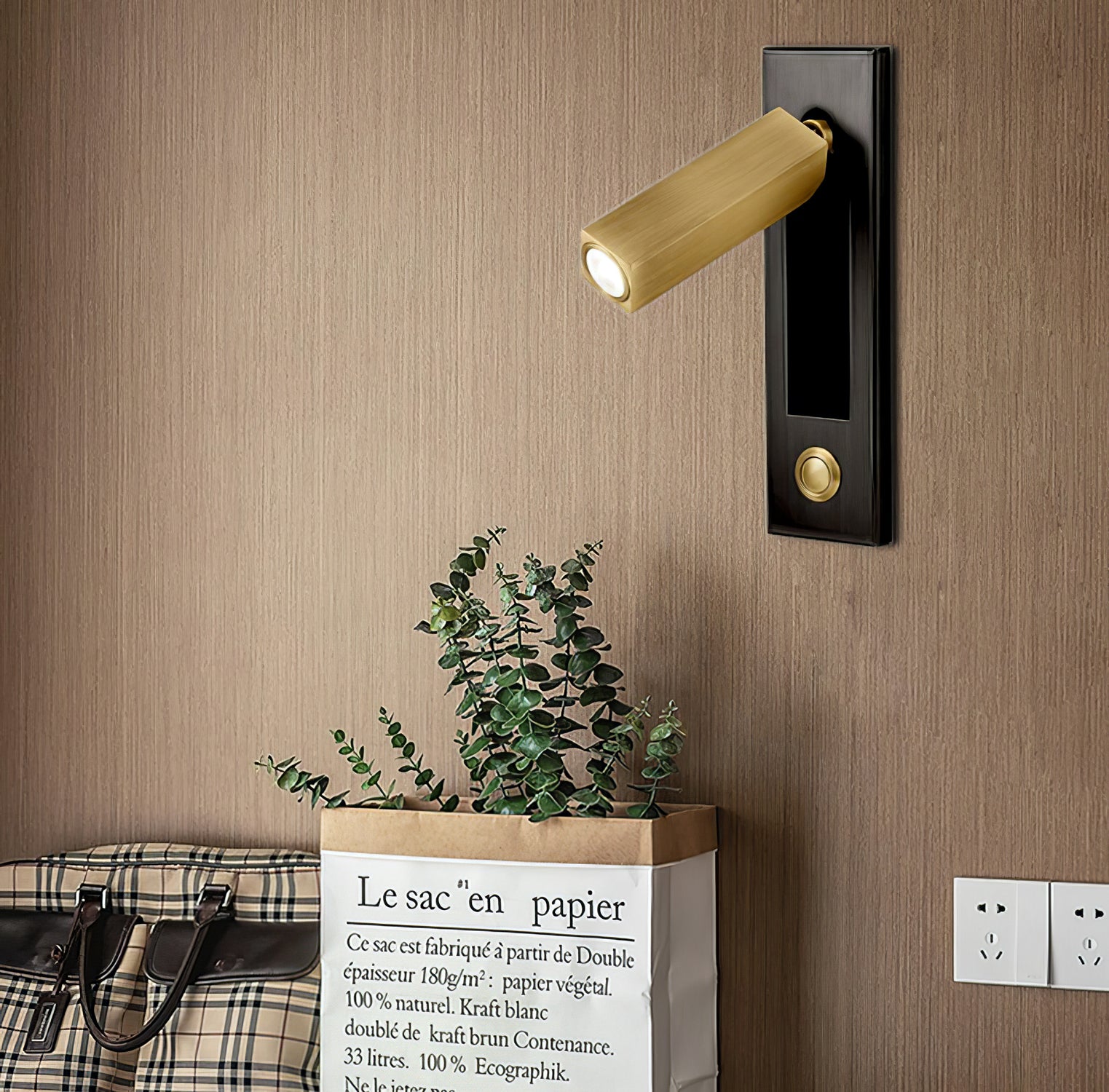 Lampada da parete incorporata per comodino, ideale per la lettura notturna e l'atmosfera
