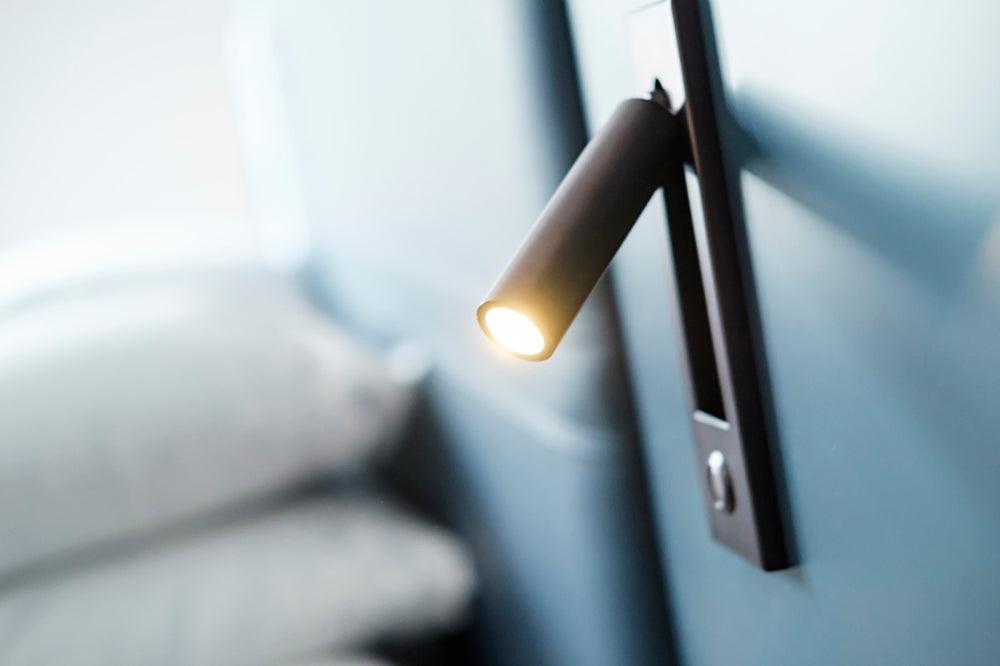 Lampada da parete incorporata per comodino, ideale per la lettura notturna e l'atmosfera