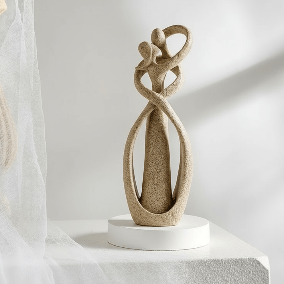 Aurelia Escultura de Amor e Conexão para Interiores Modernos