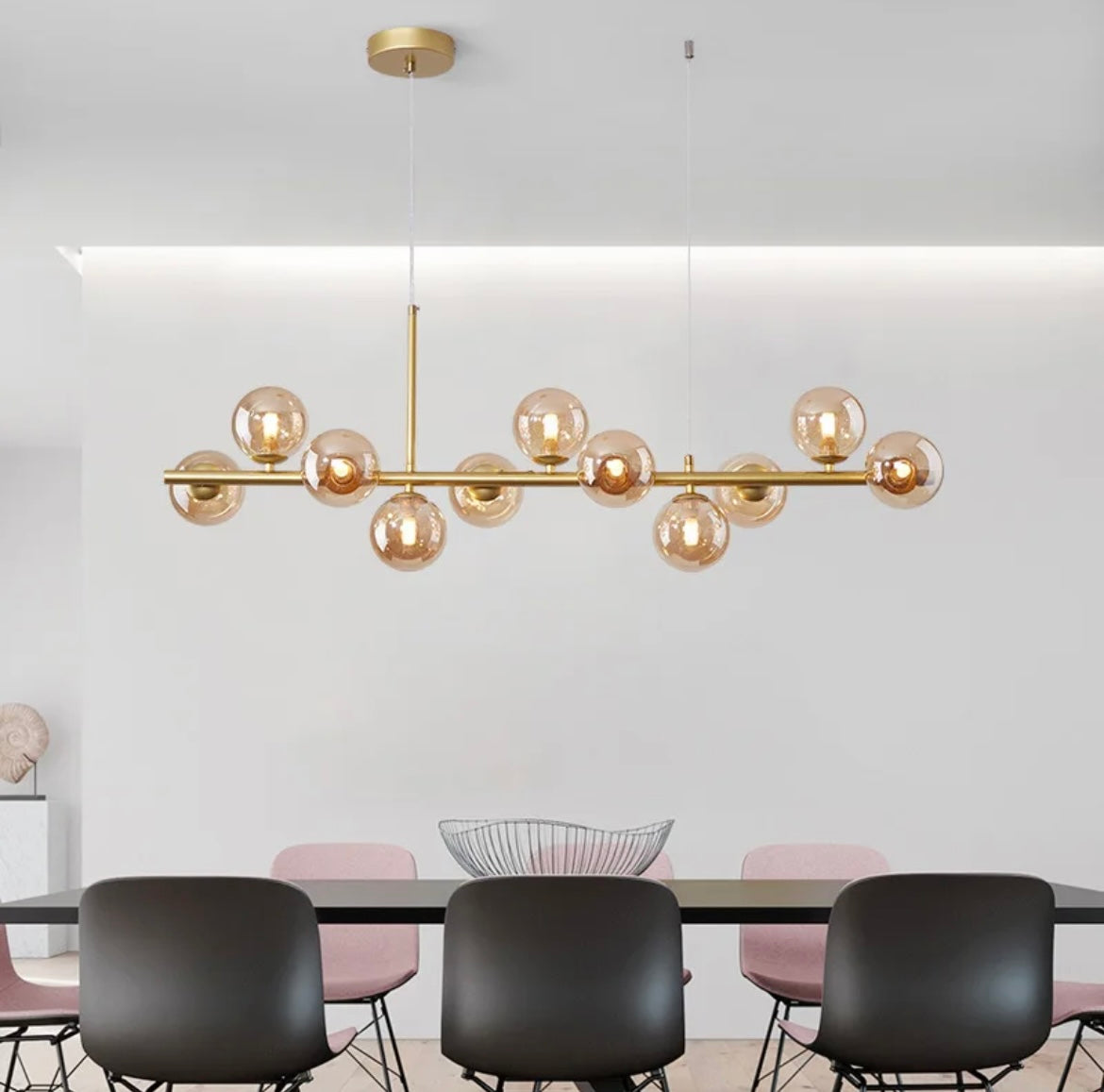 Astra Orb Nowoczesny LED Żyrandol Szklana I Żelazna Elegancja