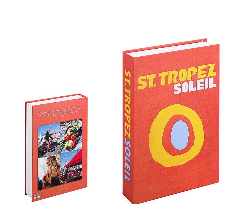 كتب مزيفة أنيقة لديكور منزلي عصري على الرفوف والمكاتب