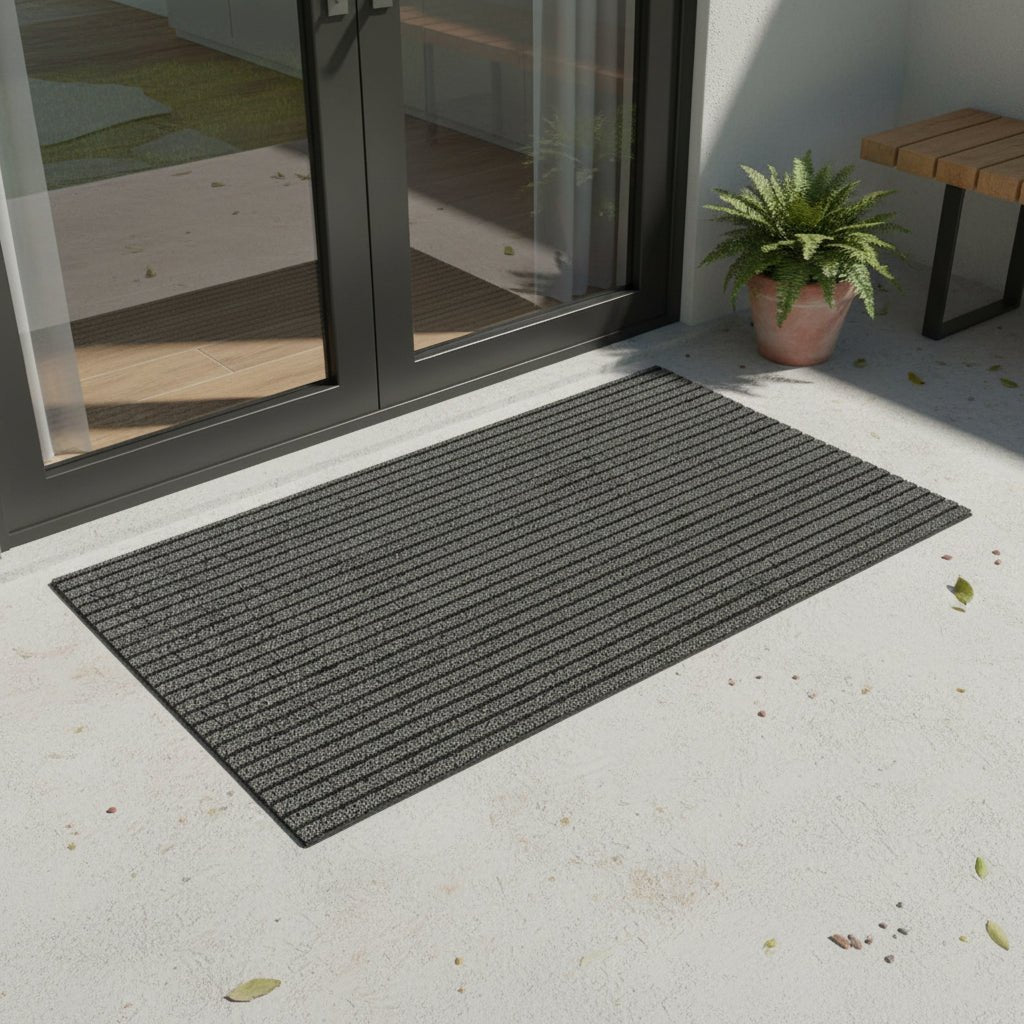 DustGuard Entry Mat With High-Density Fibers For Outdoor Use And Yearlong Protection