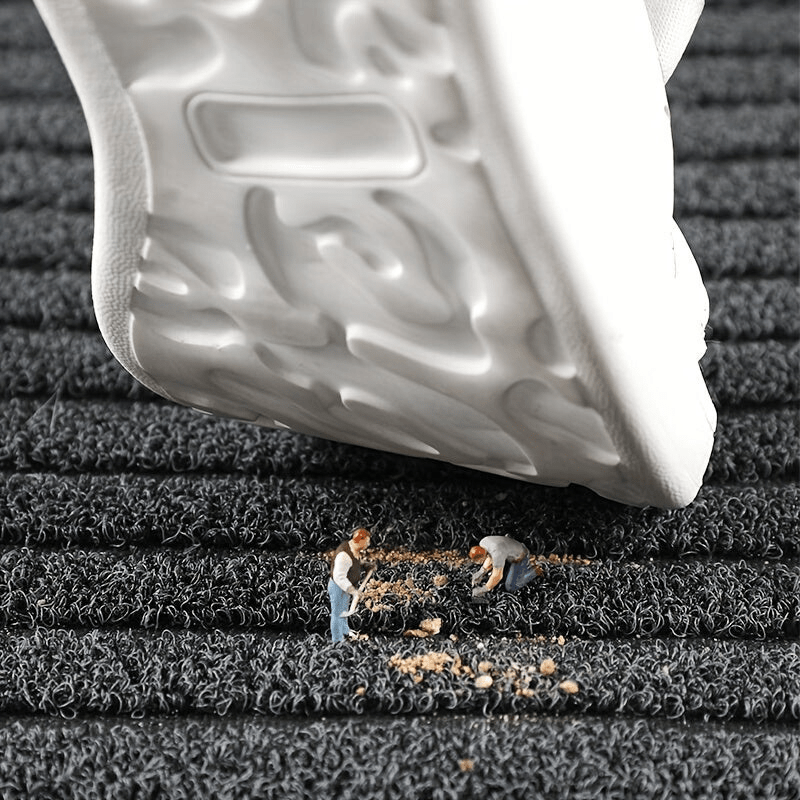 DustGuard Entry Mat With High-Density Fibers For Outdoor Use And Yearlong Protection