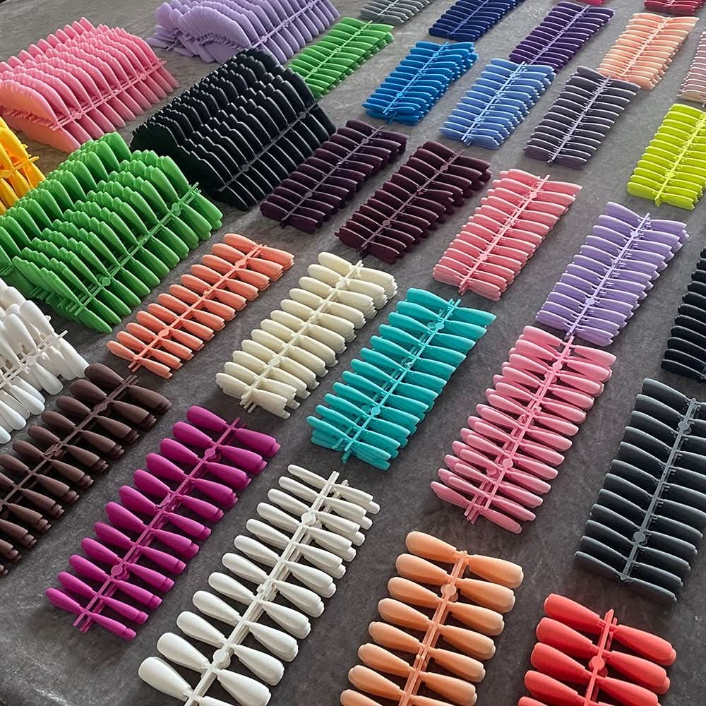 LuxeNail Matte Press-On Nails Elegant Artificial Nails In 13 Colours