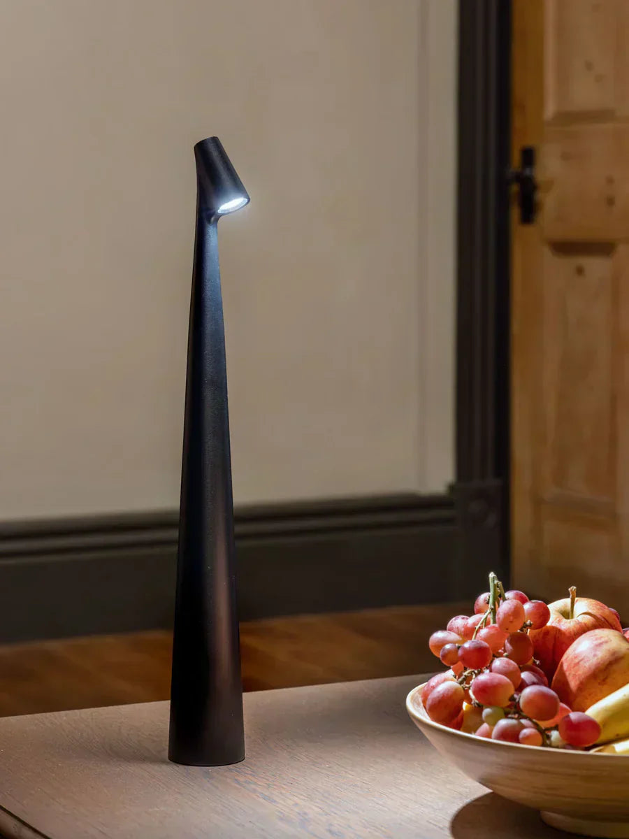 Kablosuz LED'li Nordic Minimalist Okuma ve Yemek Masası Lambası