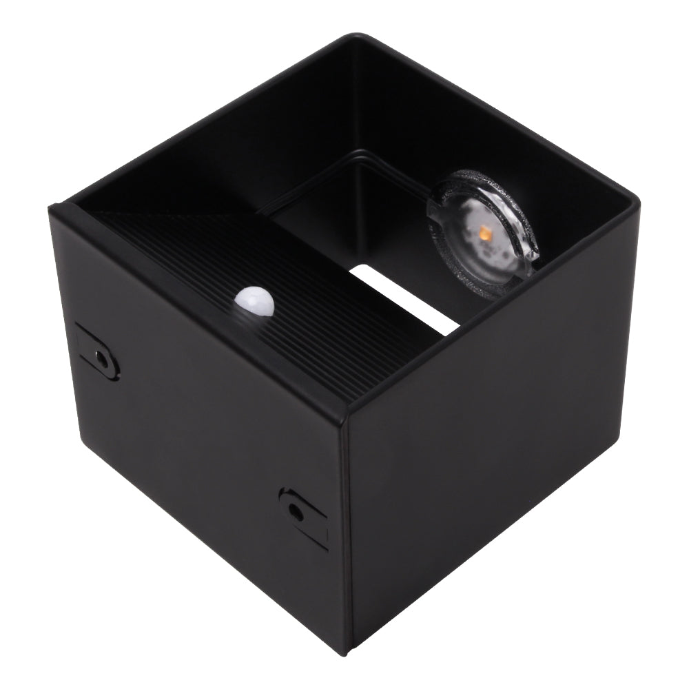 LuminaCube Applique da Parete con Sensore di Movimento per Uso Domestico Facile
