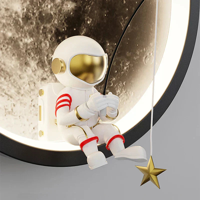 CosmoNova LED astronaut nástěnné světlo s měsíčním světelným akcentem