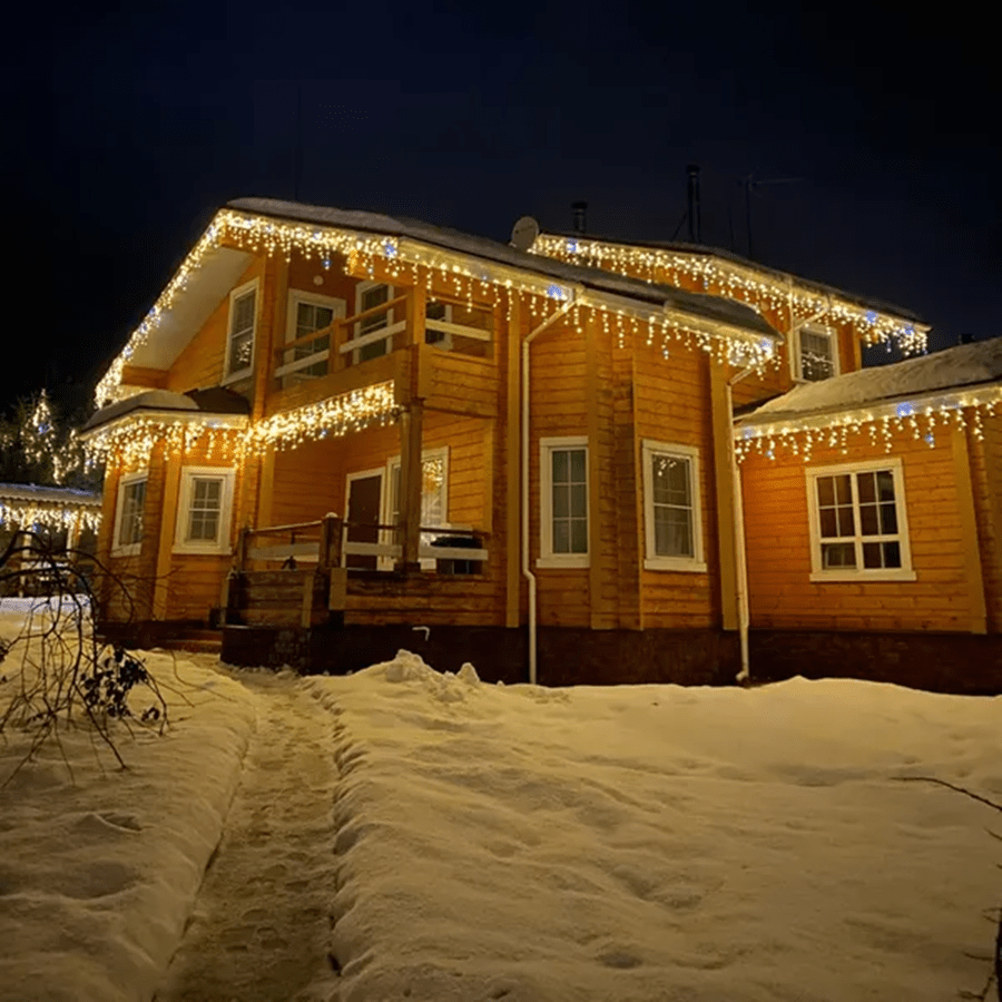 NovaHaven LED-Gartenvorhang 4 m x 0,6 m mit wetterfester Eleganz