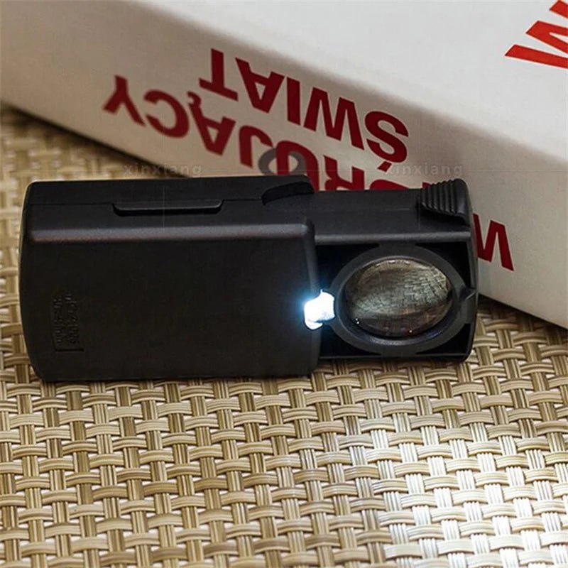 ClearScope 30x Illuminated Handheld Magnifier for Precise Inspections
