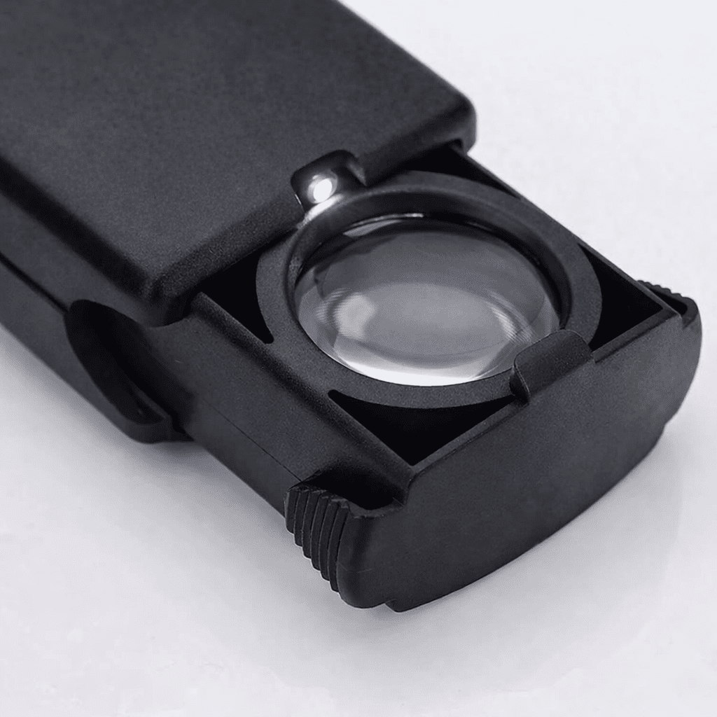 ClearScope 30x Illuminated Handheld Magnifier for Precise Inspections