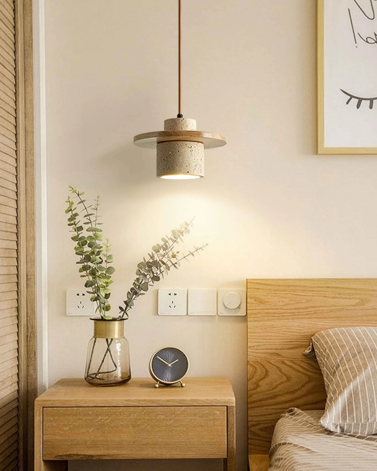 Závěsná lampa Coren z travertinového kamene s rustikálním světlem
