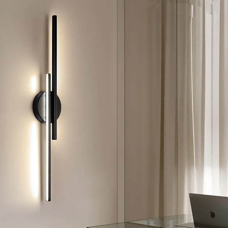 LyraTwin Linear LED Wall Light In Black And White Metal Finish