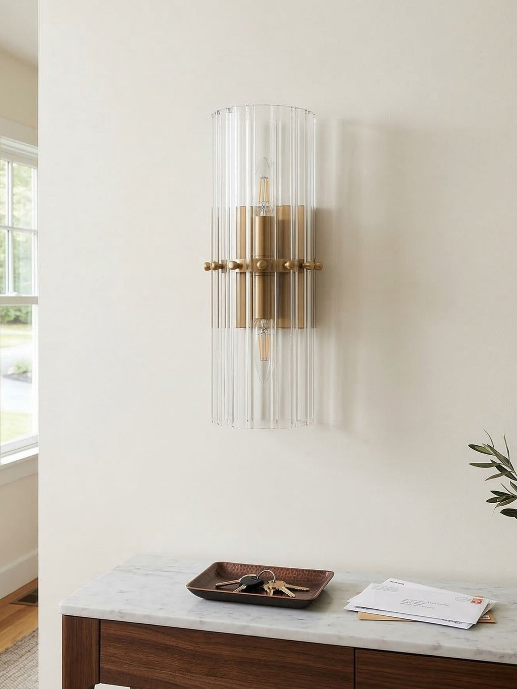 Křišťálové nástěnné světlo s dvojitými paprsky pro elegantní interiérovou atmosféru