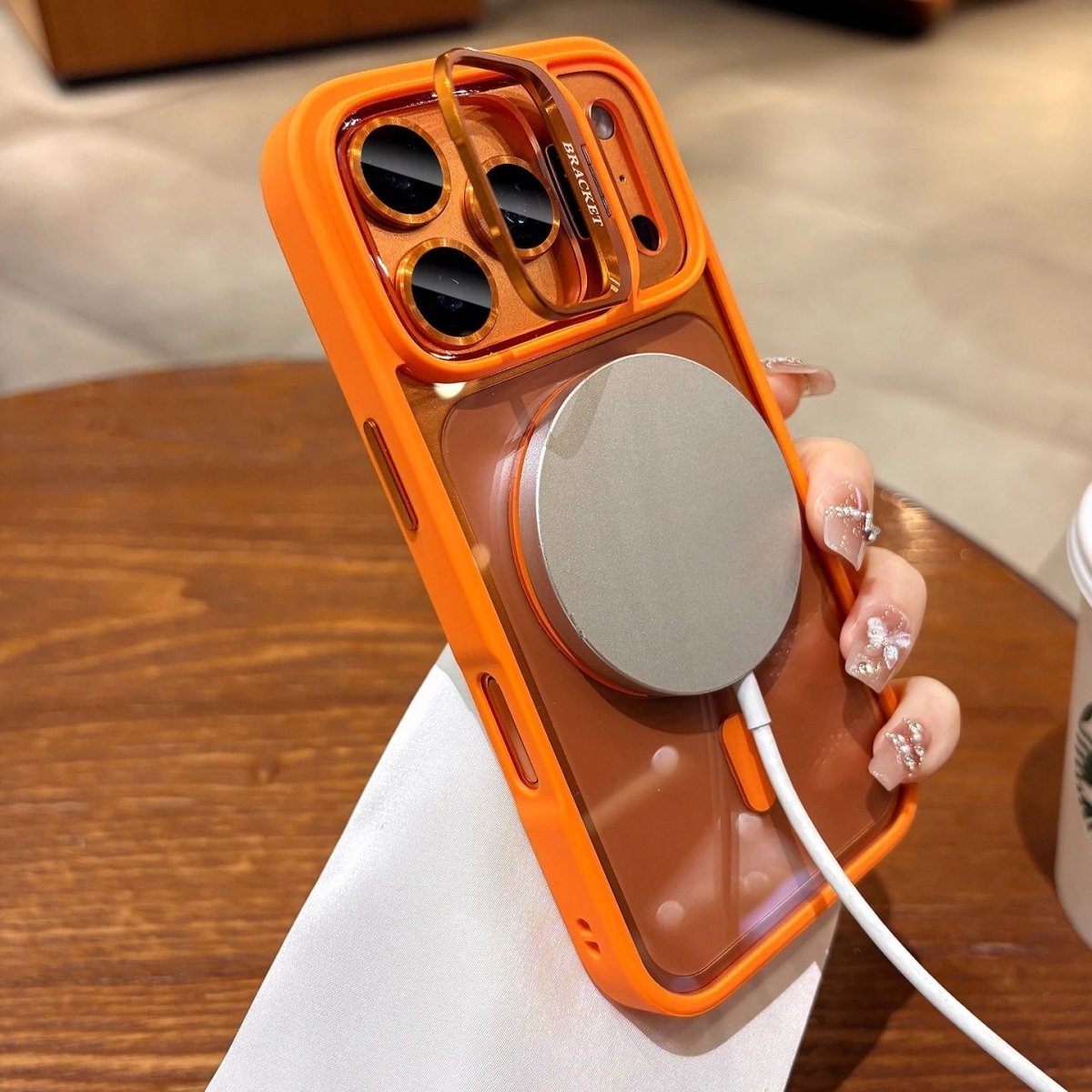 GripGuard Etui MagSafe z Amortyzującą Ramką do iPhone’a