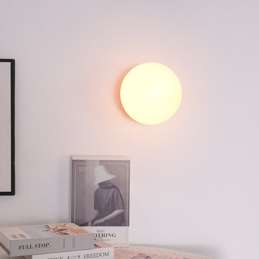 Lampada da parete MarshmallowGlow con luce soffusa e tocco giocoso