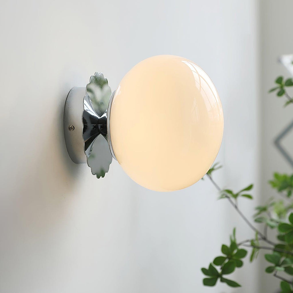 Lampada da parete MarshmallowGlow con luce soffusa e tocco giocoso