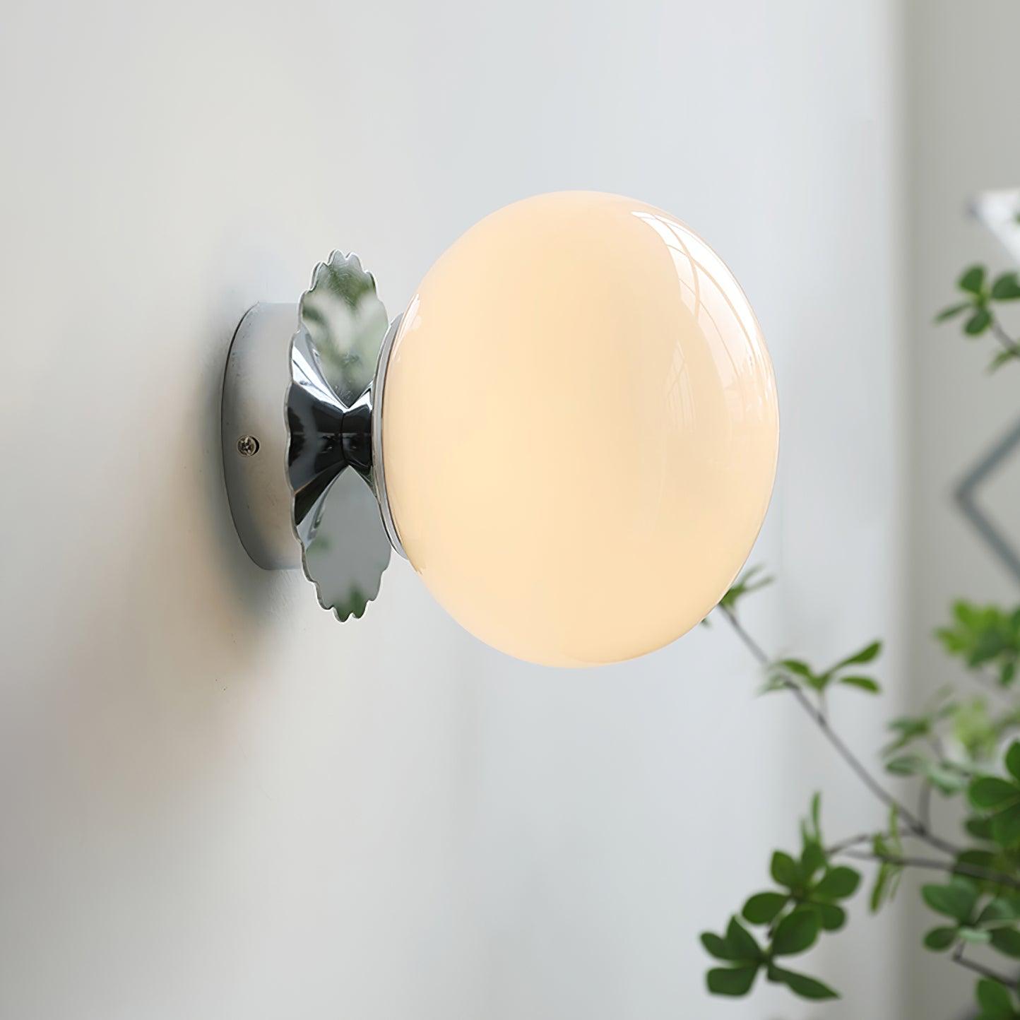 Lampada da parete MarshmallowGlow con luce soffusa e tocco giocoso