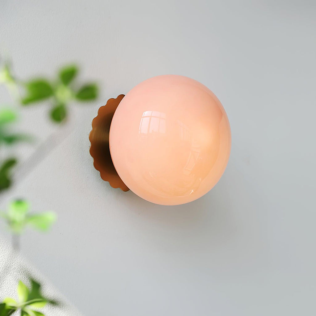 Lampada da parete MarshmallowGlow con luce soffusa e tocco giocoso