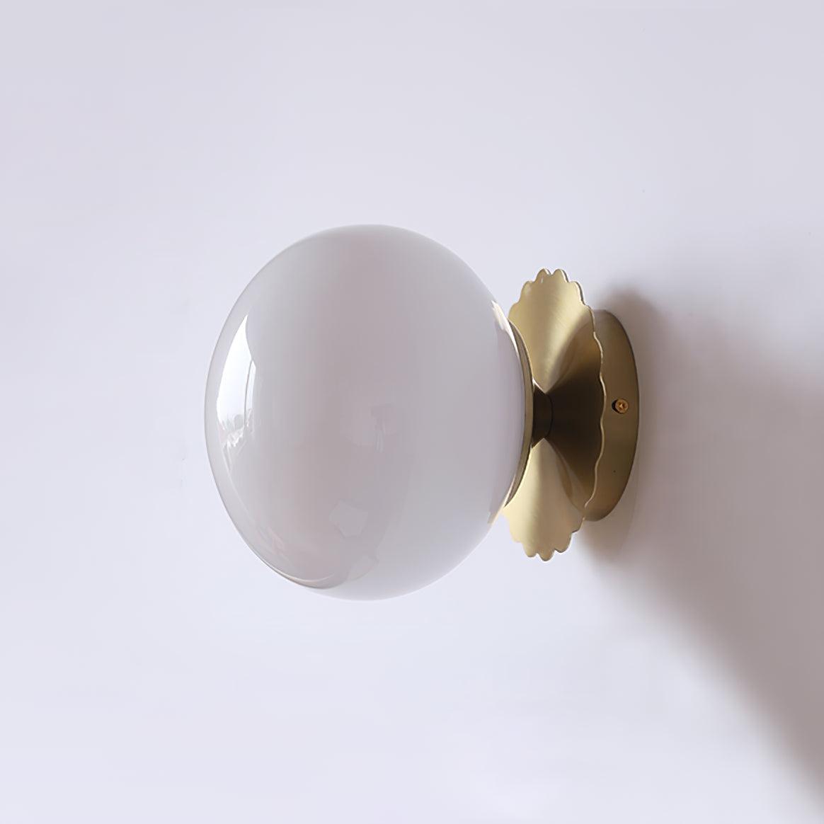 Lampada da parete MarshmallowGlow con luce soffusa e tocco giocoso