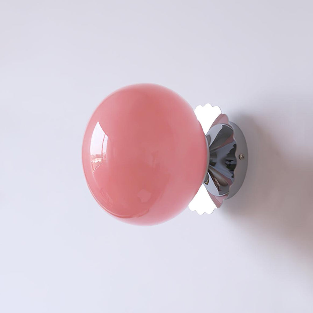 Lampada da parete MarshmallowGlow con luce soffusa e tocco giocoso