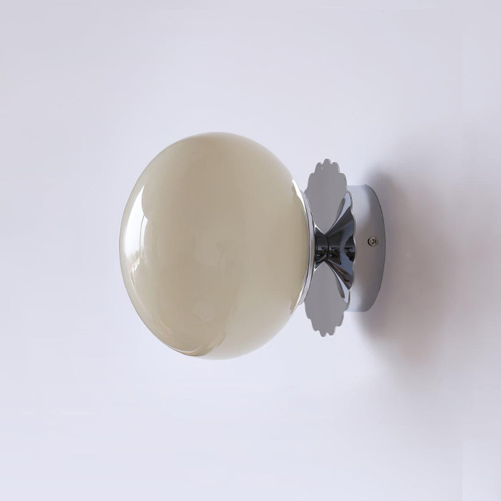 Lampada da parete MarshmallowGlow con luce soffusa e tocco giocoso