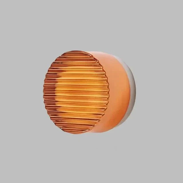 Aluminiowa lampa ścienna, ściemnialna i elegancka do stylowych wnętrz