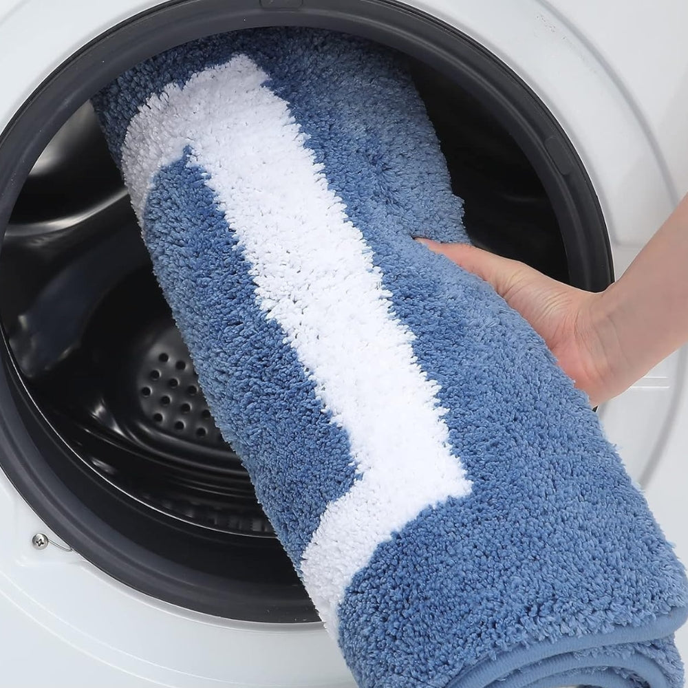 Non-slip microfiber bath mat for soft, safe, and comfortable bathroom floors