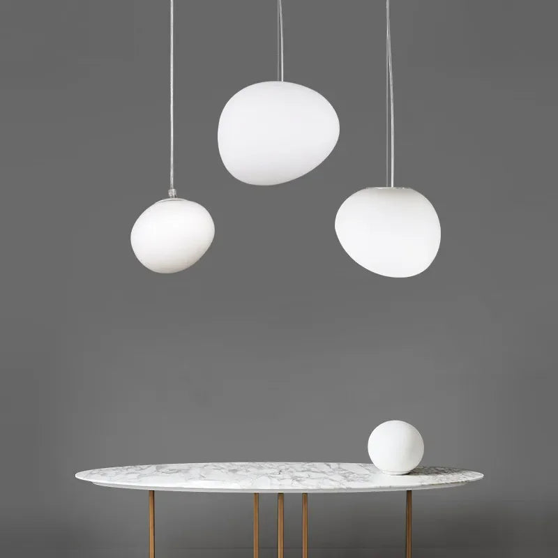 Skleněné závěsné světlo HaloGlow pro dekoraci obývacího pokoje, moderní kulatý design