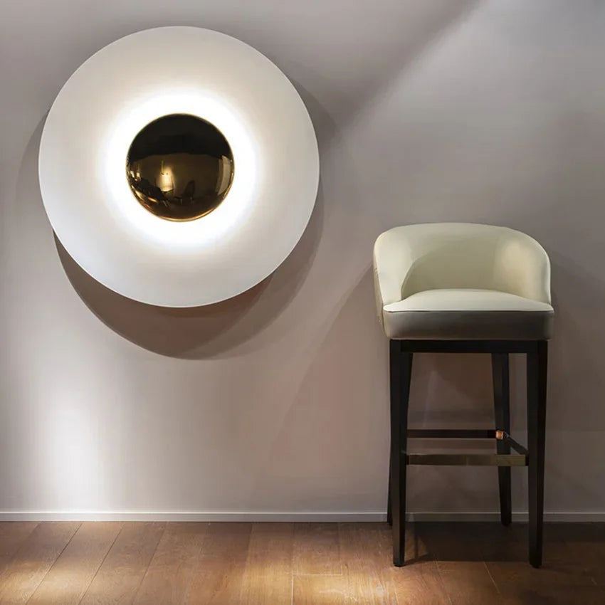 Lampe ronde moderne ColorBurst avec options de couleurs et style contemporain