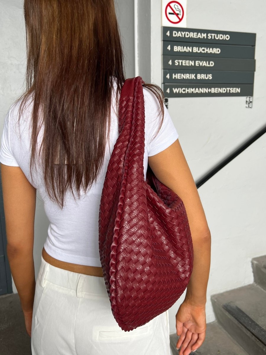 LuminaCarry Women's Tote Bag With Spacious Interior