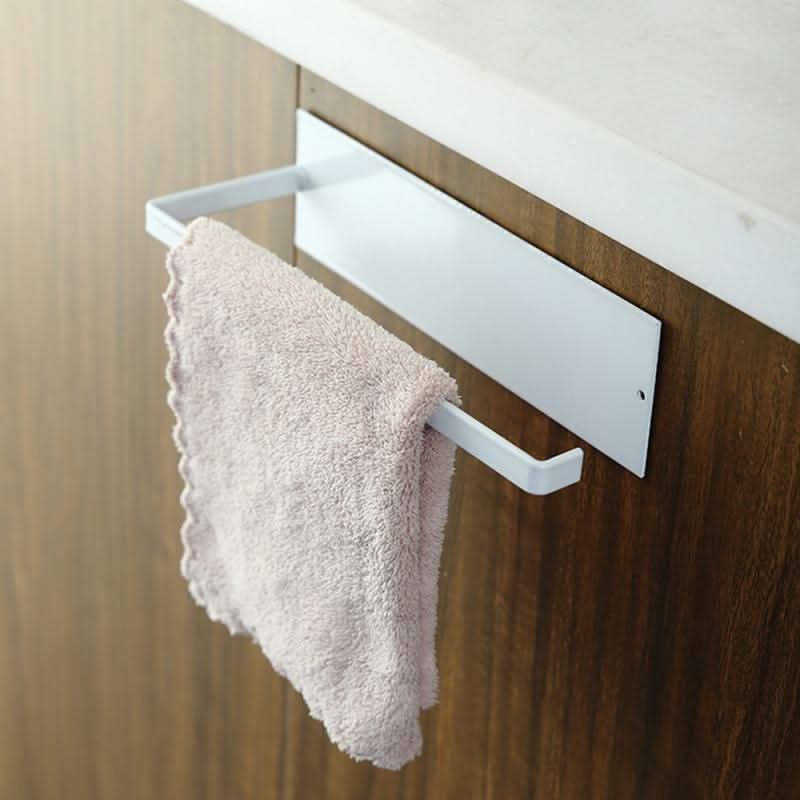 IronNest Mount Robust Paper Towel Holder With Iron Construction Easy To Install