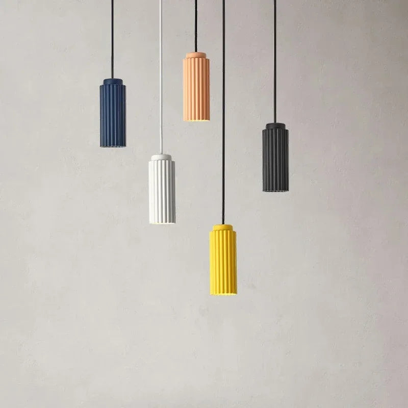 Severské LED závěsné svítidlo FjordLume pro domovy a kanceláře