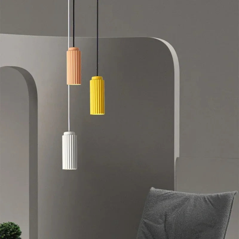Severské LED závěsné svítidlo FjordLume pro domovy a kanceláře