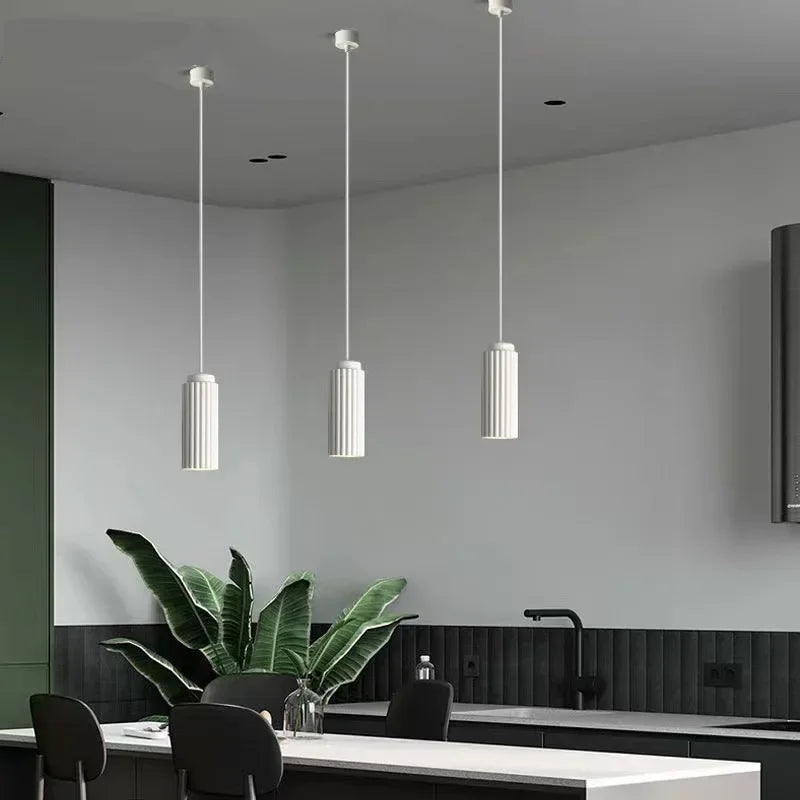 Severské LED závěsné svítidlo FjordLume pro domovy a kanceláře