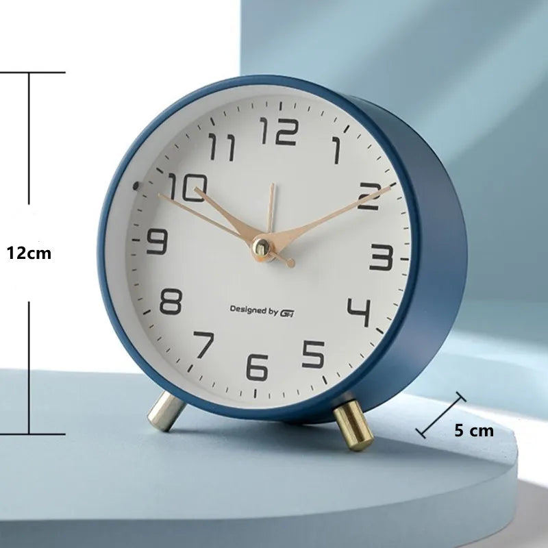 Silent Scandinavian Table Clock With Modern Design For Living Rooms