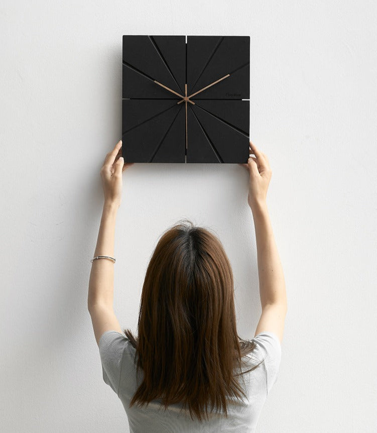 Quiet Contemporary Wall Clock For Living Room Decor With Silent Operation