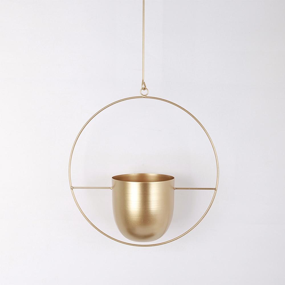 AeroNest Minimalist Wall Plant Hanger With Adjustable Chain For A Sleek Interior