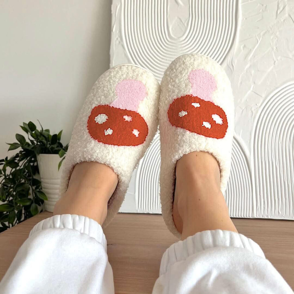 Heartfelt Plush Slippers For Women With Cozy Heart Design For Everyday Comfort
